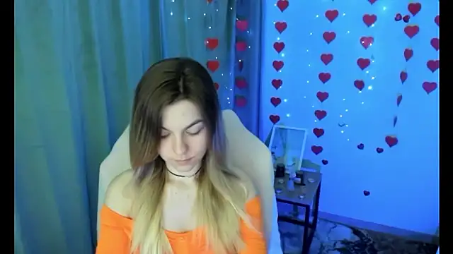 Sweet me  online show from March 18, 2026, 7:11 am