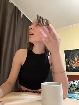 Crayzy Luv online show from February 1, 2025, 1:02 am