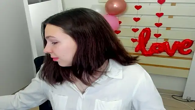 Lexy flower online show from March 3, 2025, 1:34 pm