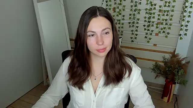 Lexy flower online show from September 12, 2025, 6:46 am