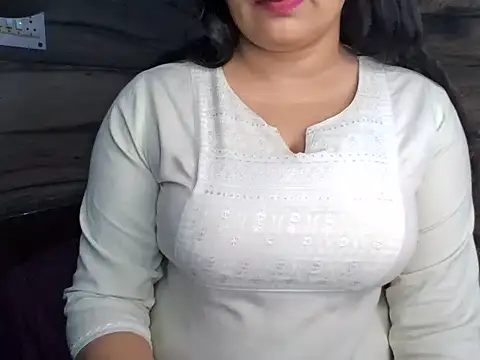 Trezza online show from September 18, 2025, 7:28 pm