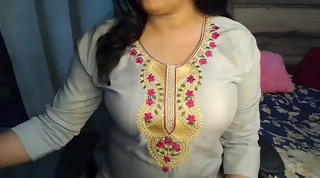 Trezza online show from February 23, 2025, 6:56 pm