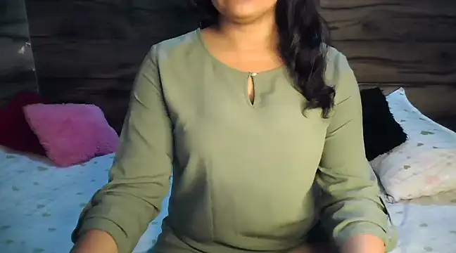 Trezza online show from March 6, 2025, 6:26 pm