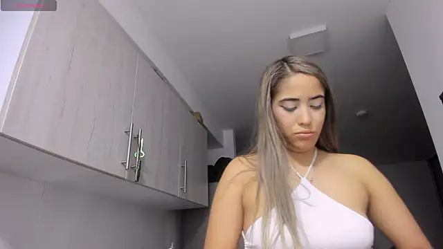 ScarlettAndClark online show from February 10, 2026, 1:59 am