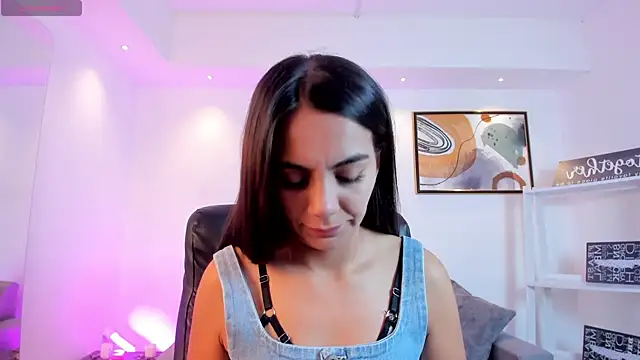 martina mancini online show from June 12, 2026, 12:47 pm