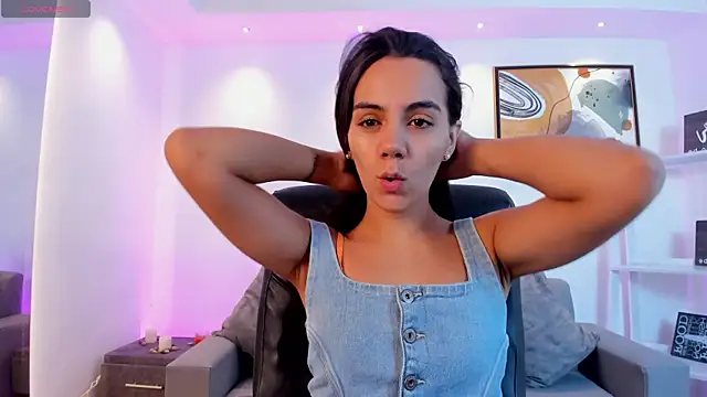 Snapshot of martina_mancini chatting on August 6, 2026, 12:00 pm martina mancini online show from August 6, 2026, 12:00 pm