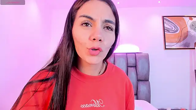 martina mancini online show from November 24, 2025, 12:49 pm