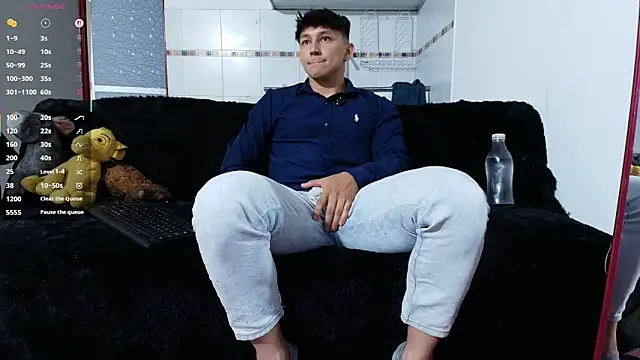 Snapshot of jacques_cardiet chatting on March 21, 2026, 2:32 pm jacques cardiet online show from March 21, 2026, 2:32 pm