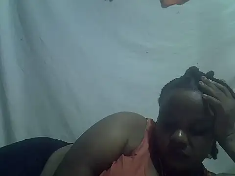 Snapshot of big-clts chatting on February 14, 2026, 7:25 pm big-clts online show from February 14, 2026, 7:25 pm