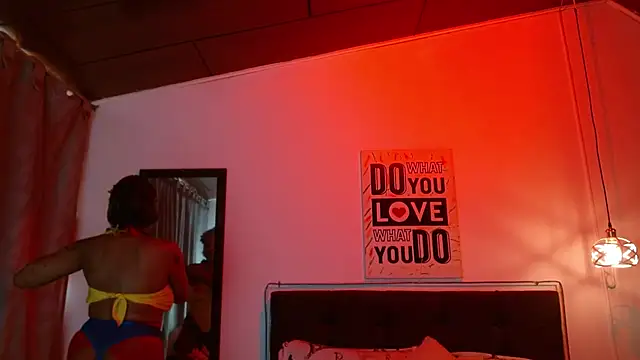 Snapshot of Dominik_girl chatting on July 3, 2026, 7:20 pm Dominik girl online show from July 3, 2026, 7:20 pm