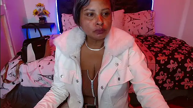 Dominik girl online show from March 2, 2026, 8:38 pm