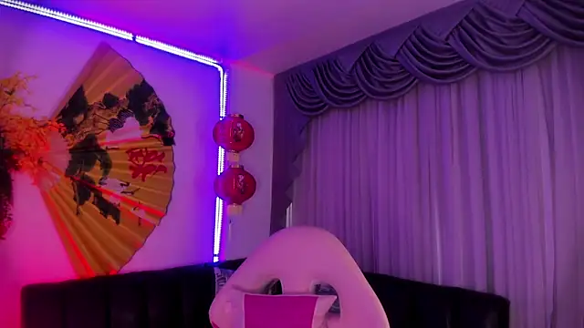 albaismynameX online show from March 20, 2025, 12:11 pm