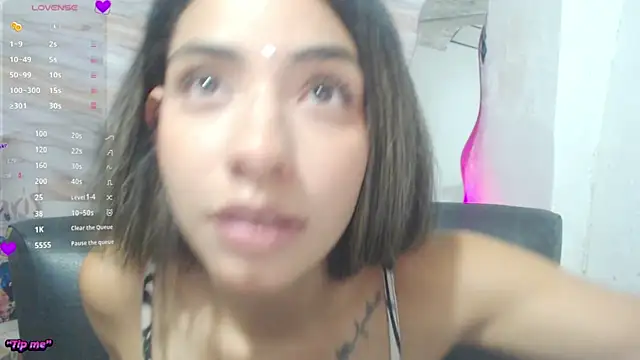 mariana 190 online show from February 23, 2025, 11:04 pm