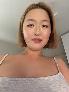 Aiko Yumi online show from July 11, 2026, 11:38 pm