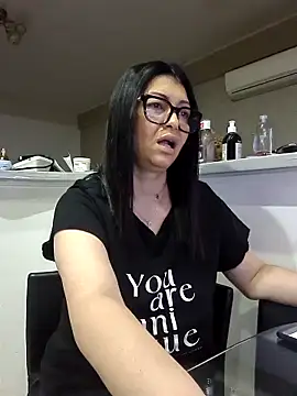 Milf Abigail online show from September 21, 2025, 1:33 am