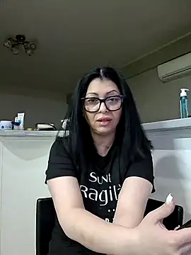 Snapshot of Milf_Abigail chatting on February 24, 2026, 12:44 am Milf Abigail online show from February 24, 2026, 12:44 am