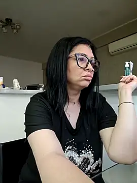 Snapshot of Milf_Abigail chatting on June 14, 2026, 2:57 am Milf Abigail online show from June 14, 2026, 2:57 am