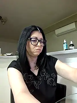 Snapshot of Milf_Abigail chatting on March 17, 2026, 1:19 am Milf Abigail online show from March 17, 2026, 1:19 am