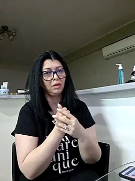 Snapshot of Milf_Abigail chatting on February 18, 2026, 3:04 am Milf Abigail online show from February 18, 2026, 3:04 am