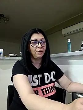 Snapshot of Milf_Abigail chatting on February 20, 2026, 2:41 am Milf Abigail online show from February 20, 2026, 2:41 am