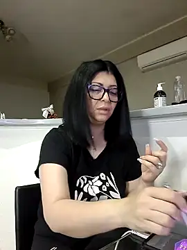 Snapshot of Milf_Abigail chatting on February 6, 2026, 3:02 am Milf Abigail online show from February 6, 2026, 3:02 am