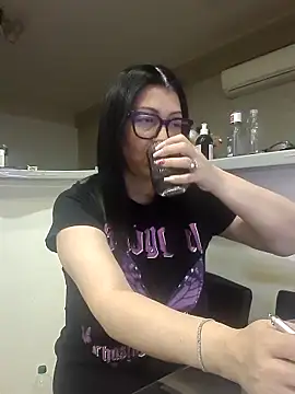 Milf Abigail online show from December 23, 2025, 12:00 am