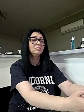 Snapshot of Milf_Abigail chatting on March 10, 2026, 3:54 am Milf Abigail online show from March 10, 2026, 3:54 am