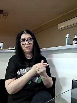 Snapshot of Milf_Abigail chatting on February 28, 2026, 3:06 am Milf Abigail online show from February 28, 2026, 3:06 am