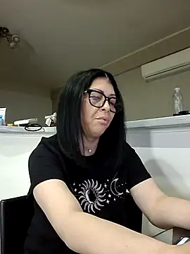 Snapshot of Milf_Abigail chatting on February 12, 2026, 3:28 am Milf Abigail online show from February 12, 2026, 3:28 am