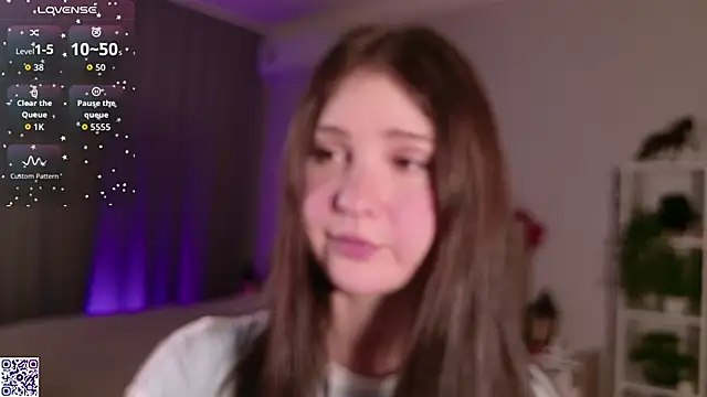 LeraKit online show from October 13, 2025, 2:40 pm