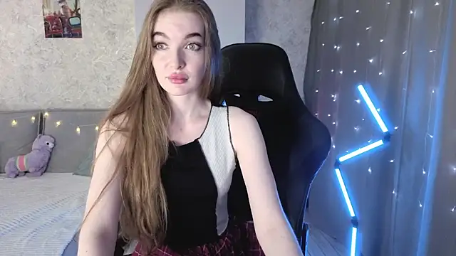 Snapshot of LissaCain chatting on May 31, 2026, 1:17 pm LissaCain online show from May 31, 2026, 1:17 pm