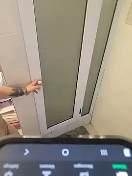 Makakker online show from February 9, 2026, 6:00 am