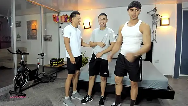 badguyss bisex online show from October 7, 2025, 11:22 am