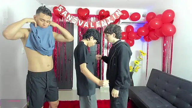 badguyss bisex online show from February 13, 2026, 11:32 am