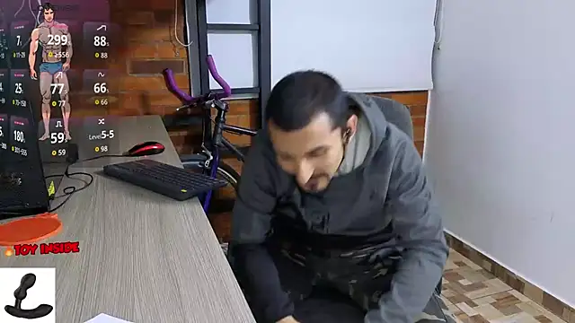 Marck Muscle online show from October 13, 2025, 1:51 am