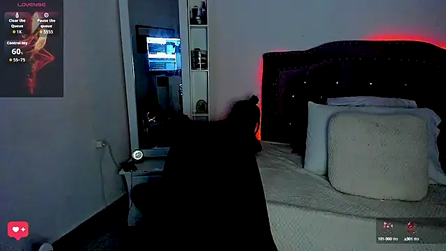 Snapshot of Buttyy_Cherry chatting on October 3, 2025, 8:10 pm Buttyy Cherry online show from October 3, 2025, 8:10 pm