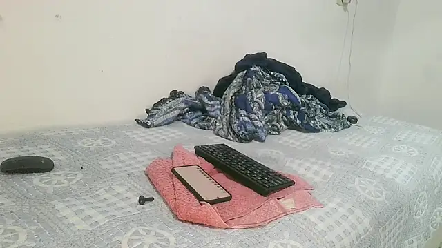 UncutToyBoy23cm online show from October 10, 2025, 5:14 pm