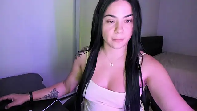 MelSaunders online show from January 22, 2025, 3:31 am