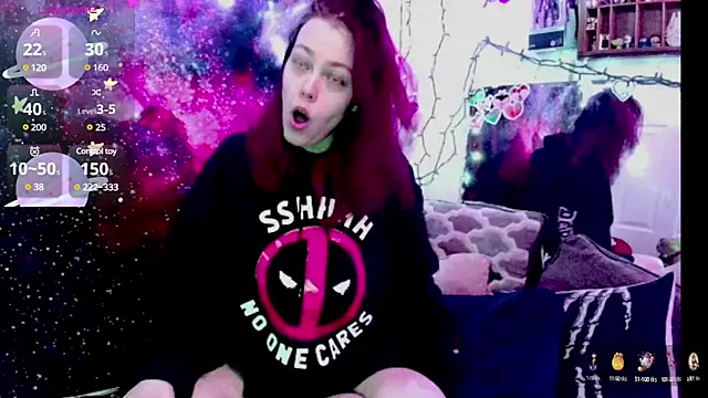 Snapshot of EverlyEster chatting on January 5, 2025, 10:19 pm EverlyEster online show from January 5, 2025, 10:19 pm