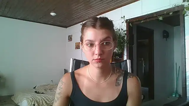 SweetyBabyDemon online show from January 14, 2026, 1:15 pm