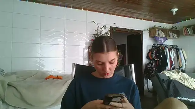 SweetyBabyDemon online show from September 16, 2025, 1:45 pm