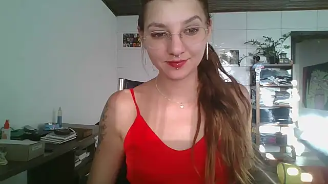 SweetyBabyDemon online show from April 13, 2026, 8:02 pm