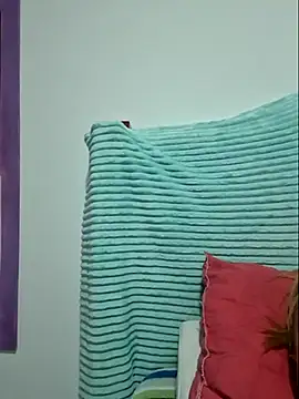 gatadeojosclaros online show from March 10, 2025, 9:12 am