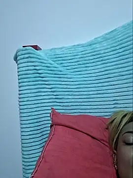 gatadeojosclaros online show from March 11, 2025, 8:08 am