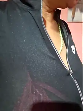 gatadeojosclaros online show from March 11, 2025, 5:02 am