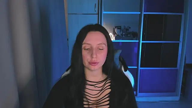 Christy Calypso online show from March 13, 2026, 5:12 am