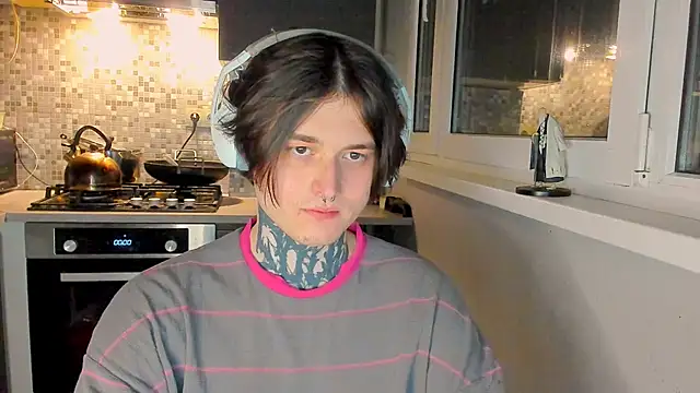  torfin  online show from February 24, 2026, 8:42 pm