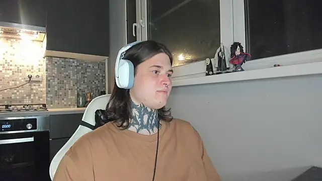  torfin  online show from February 16, 2025, 10:22 pm