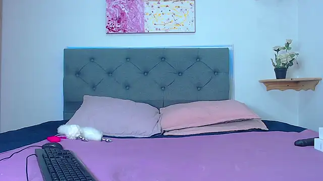 Kim clark1 online show from March 7, 2025, 2:46 am