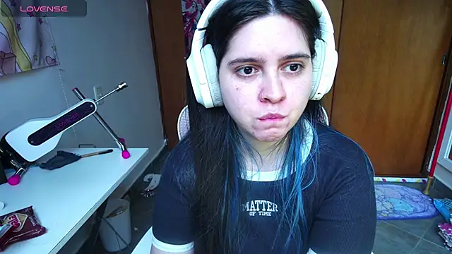 Vallolet Spencer online show from February 9, 2025, 6:05 pm